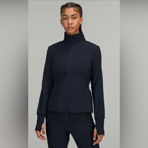 ✨ Lululemon Sights Seen Jacket — Size 6 — True Navy — NWT